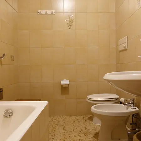 Crosc Apartment