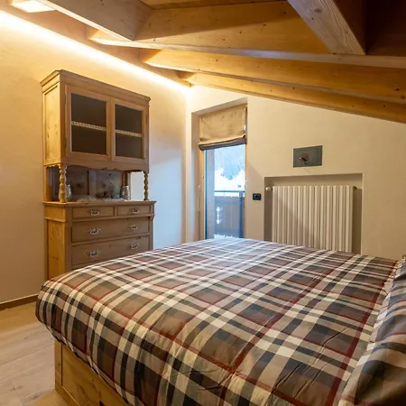 Apartament Crosc *