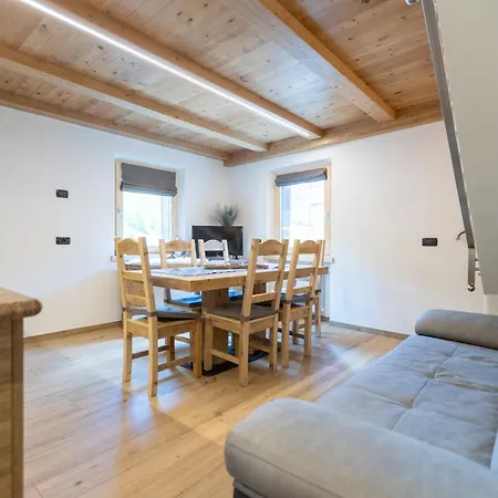 Crosc Apartment