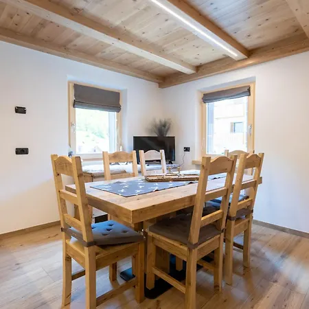 Apartament Crosc *